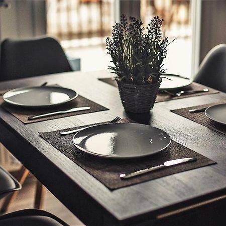 Seaview Deluxe Apartments Салоники Экстерьер фото