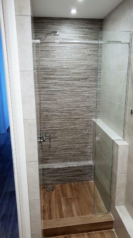 Seaview Deluxe Apartments Салоники Экстерьер фото