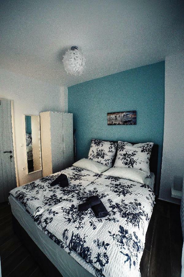 Seaview Deluxe Apartments Салоники Экстерьер фото
