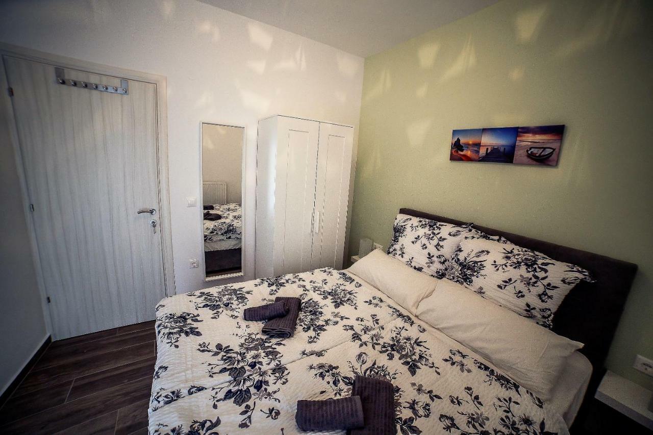 Seaview Deluxe Apartments Салоники Экстерьер фото